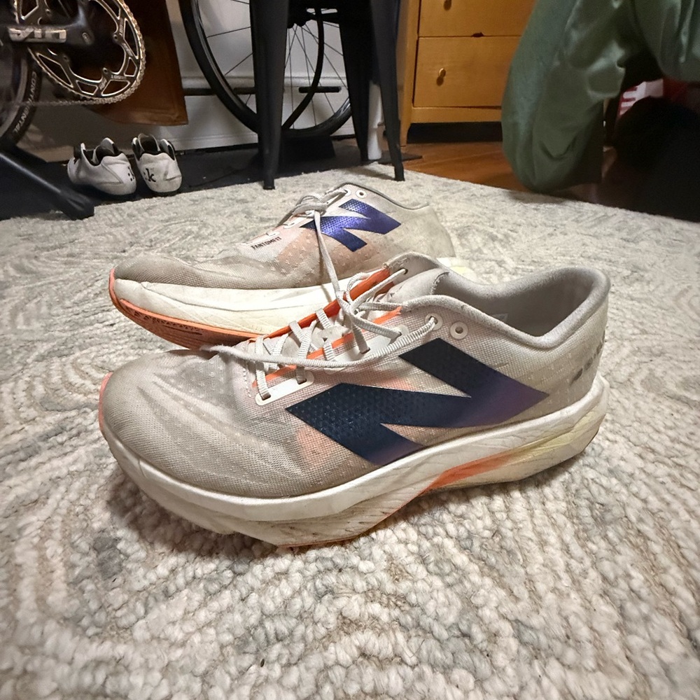 New Balance Fuelcell Supercomp 4